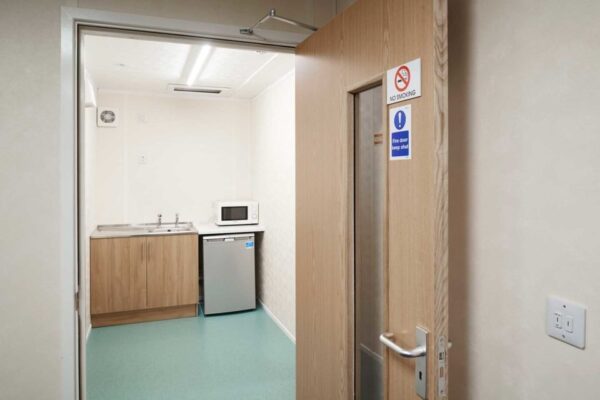 006-modular-building-kitchen-960x640-1.jpg (3 Bay) Compliant Modular Building
