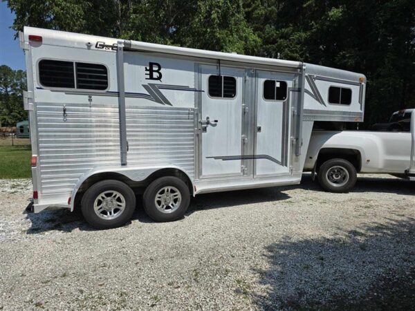 2000-c-c-2-horse-gn.jpg 2000 C&C 2 horse GN