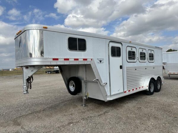 2000-featherlite-3h-gn-with-dressing-room-horse-trailer.jpg 2000 Featherlite 3H GN with Dressing Room Horse Trailer