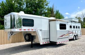 2005-bloomer-4h-lq-side-reverse-load-full-rear-tack.jpg 2005 Bloomer 4h Lq/Side Reverse Load/Full Rear Tack