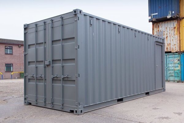 38052310_1977106395716666_1441305838156251136_n.jpg Clean 20FT used office containers
