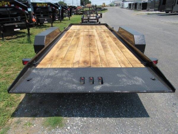 Cam-Superline-8CAM21STT-Low-Profile-Split-Tilt-Trailer-Pallet-Fork-Carrier-4.jpg CAM Superline 7 x 21 Equipment Trailer – Gravity Split-Tilt